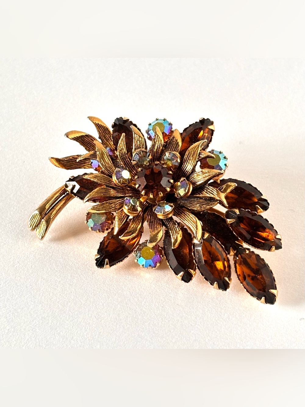 Vintage Signed Selro Selini GoldTone Aurora Borealis Brown Crystals Pin Brooch